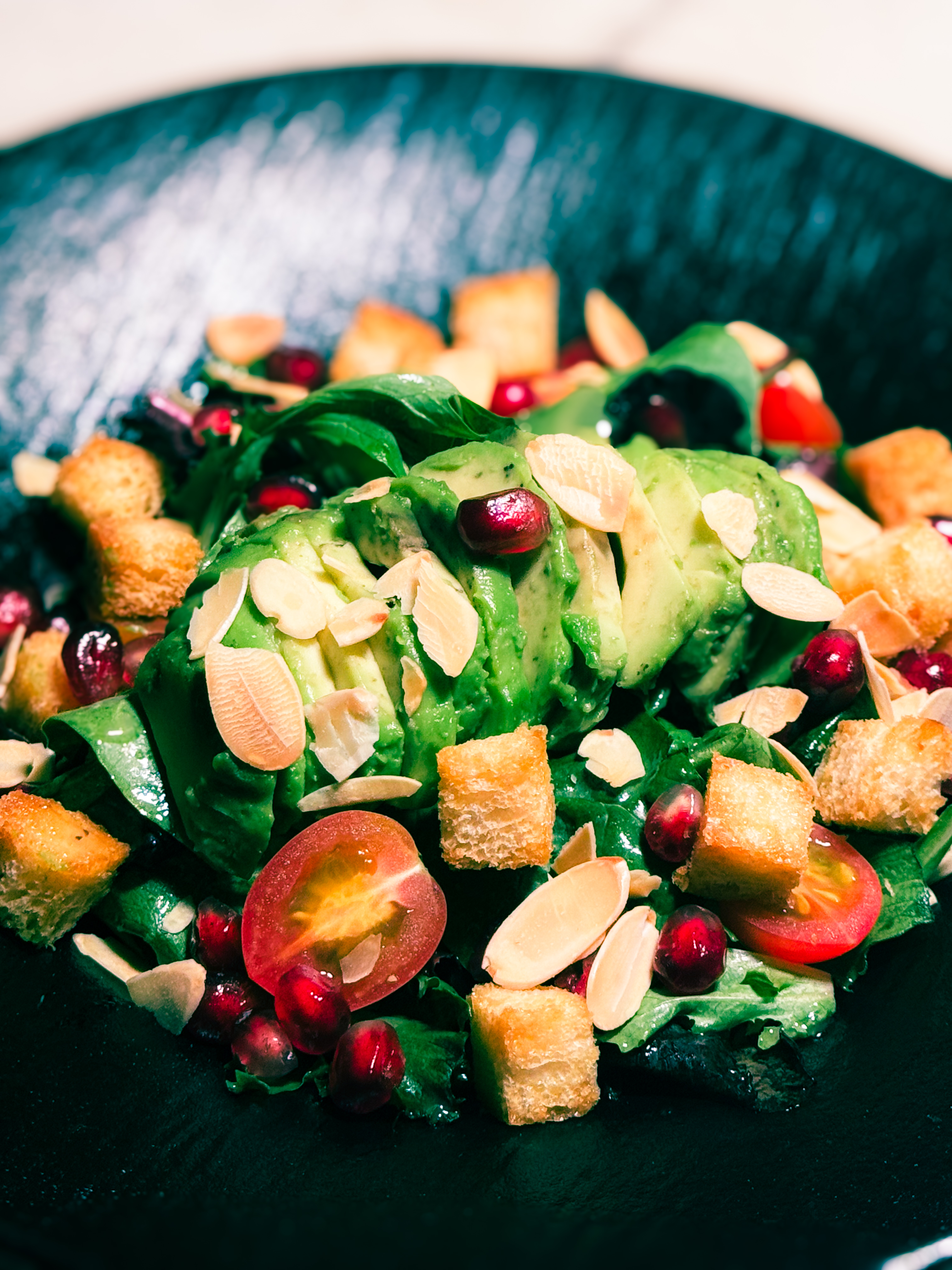 Avocado & Almond Salad